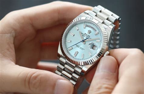 how many times to wind rolex|winding a rolex datejust.